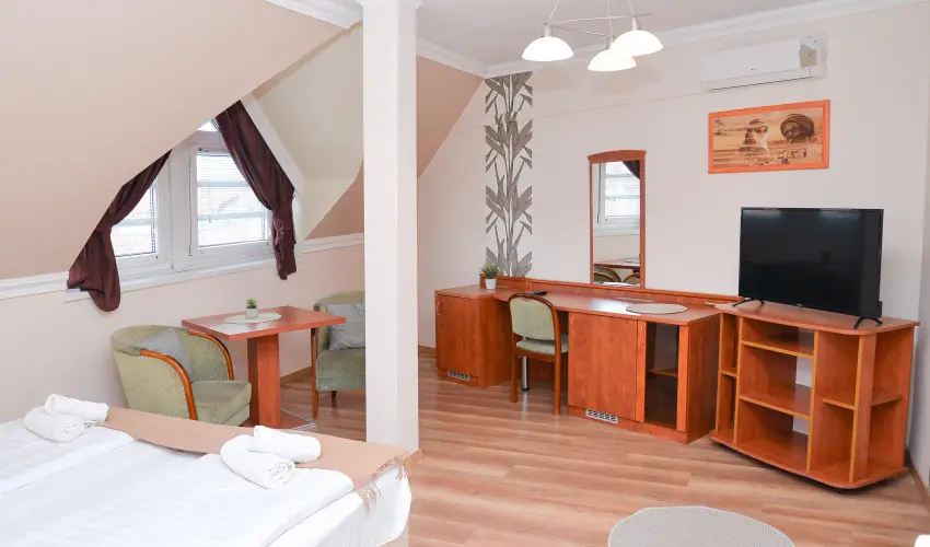 Major Panzi� & �tterem Hajd�szoboszl� - P�nk�sd (min. 2 �j)