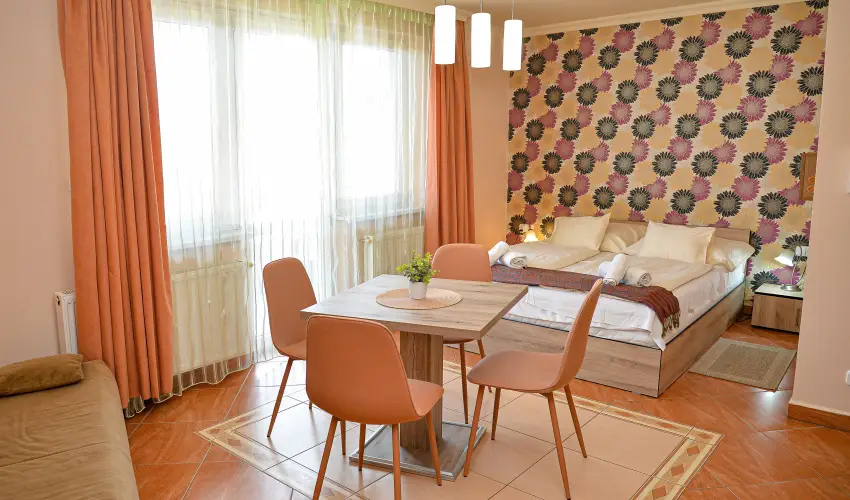 Major Panzi� & �tterem Hajd�szoboszl� - P�nk�sd (min. 2 �j)