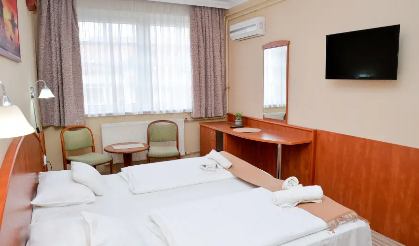 Major Panzi� & �tterem Hajd�szoboszl� - P�nk�sd (min. 2 �j)