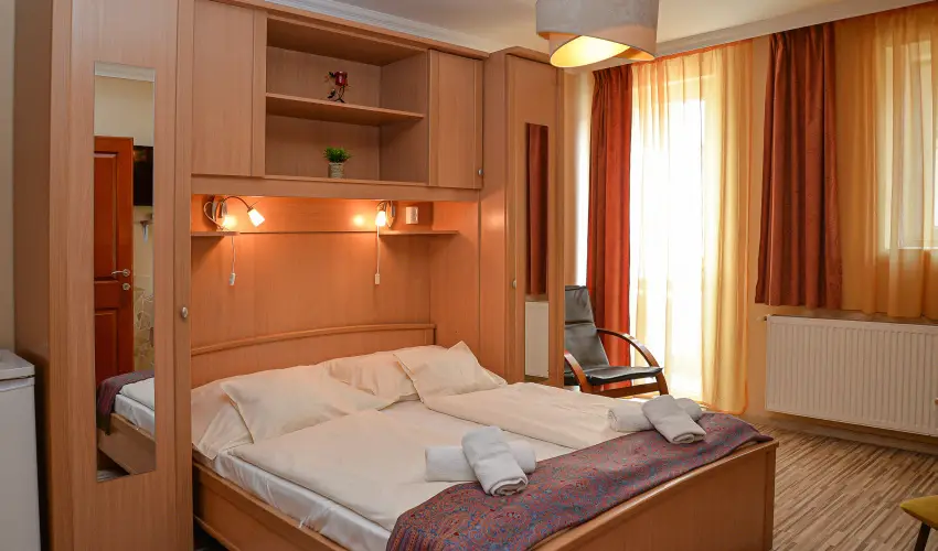 Major Panzi� & �tterem Hajd�szoboszl� - P�nk�sd (min. 2 �j)