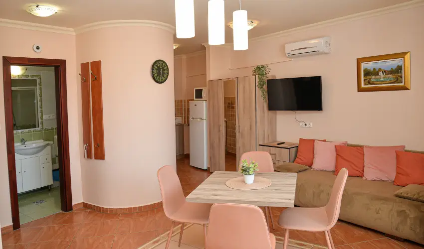 Major Panzi� & �tterem Hajd�szoboszl� - P�nk�sd (min. 2 �j)