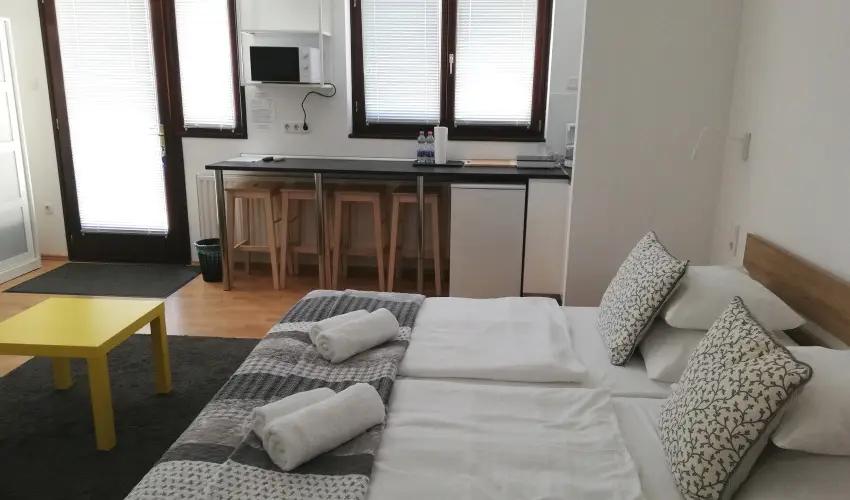 Malom-t Vendghz Tapolca - Pnksd