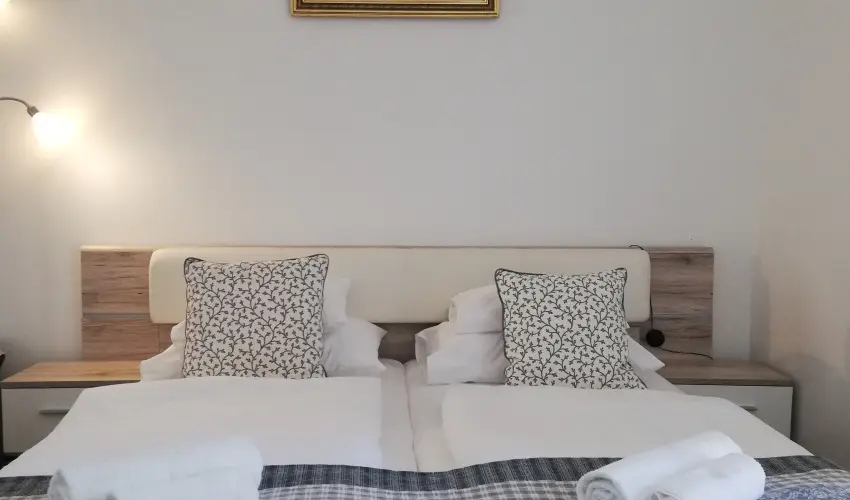 Malom-t Vendghz Tapolca - Pnksd