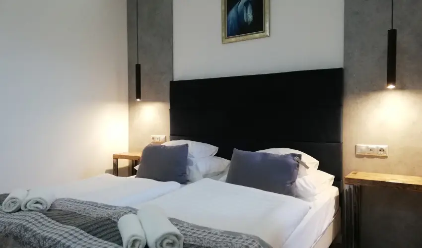 Malom-t Vendghz Tapolca - Pnksd