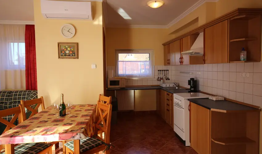 Mandula Wellness Apartmanhz Harkny Harkny - Pnksd