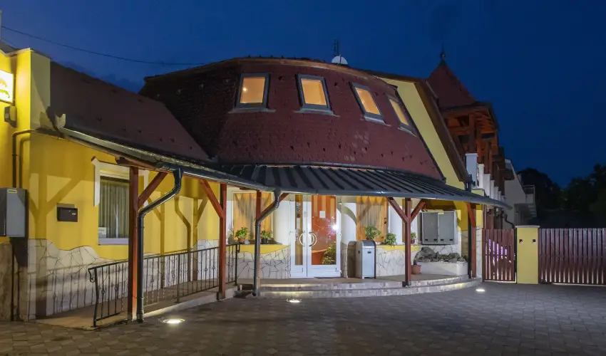 Margaréta Apartmanház Bogács - Pünkösd