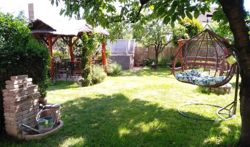 Margar�ta Panzi� S�rospatak - P�nk�sd (min. 2 �j)