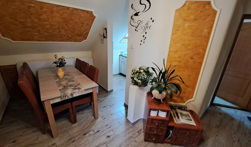 Margar�ta Panzi� S�rospatak - P�nk�sd (min. 2 �j)