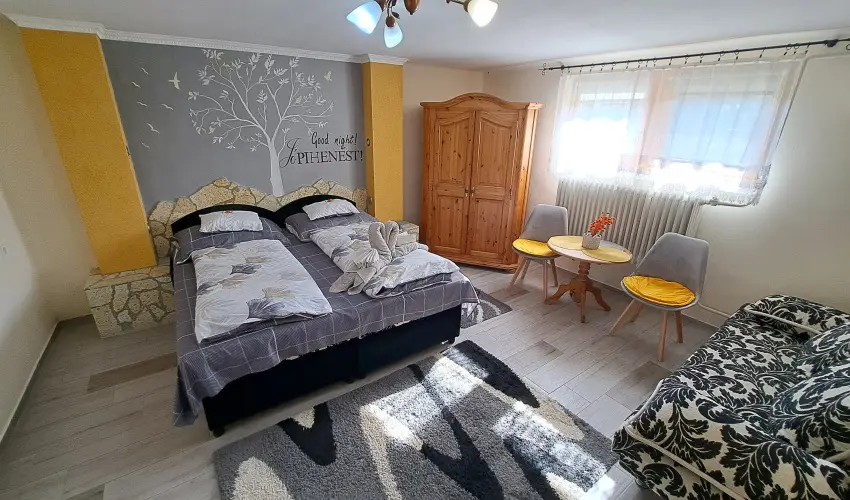 Margar�ta Panzi� S�rospatak - P�nk�sd (min. 2 �j)