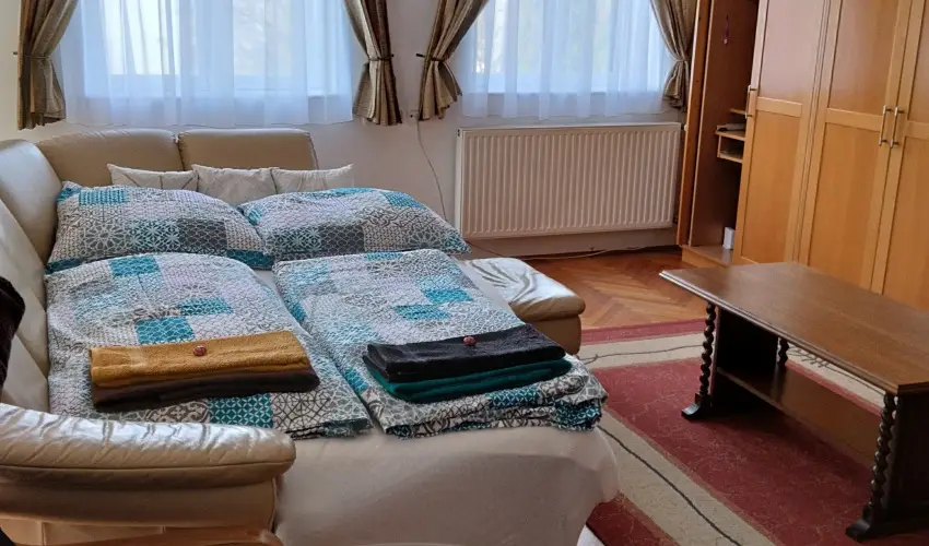 Mrki Vendghz Mrk - Pnksd (min. 2 j)