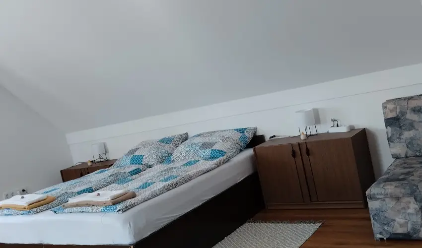 Mrki Vendghz Mrk - Pnksd (min. 2 j)