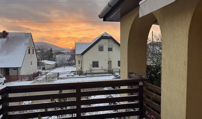 M�rk�i Vend�gh�z - kapu a Bakonyra M�rk� - P�nk�sd (min. 2 �j)