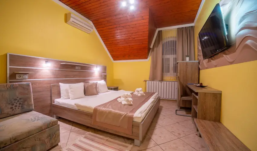 Mrvny Panzi Hajdszoboszl - Pnksd (min. 3 j)