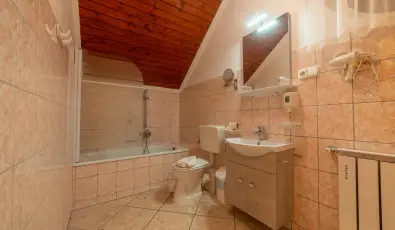 Mrvny Panzi Hajdszoboszl