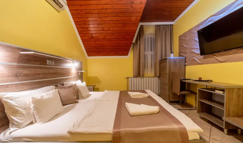 Mrvny Panzi Hajdszoboszl - Pnksd (min. 3 j)