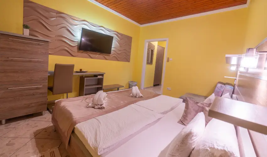 Mrvny Panzi Hajdszoboszl - Pnksd (min. 3 j)