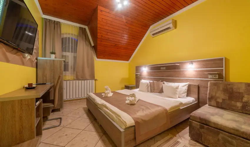 Mrvny Panzi Hajdszoboszl - Pnksd (min. 3 j)