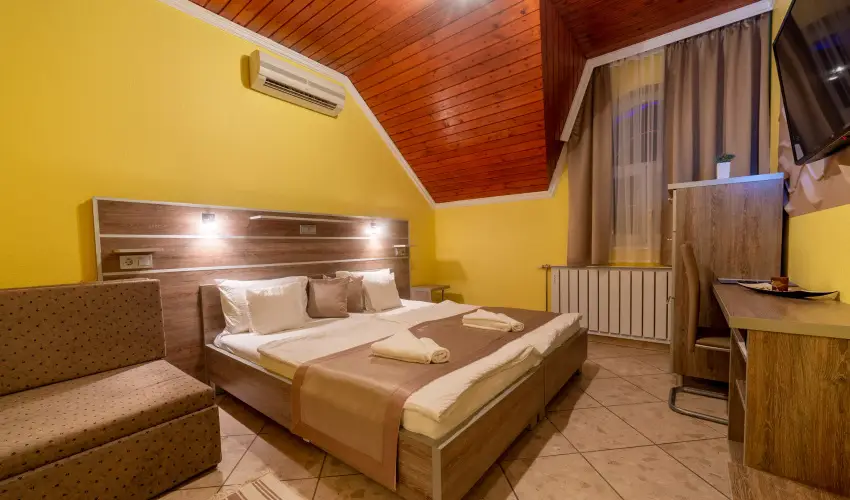 Mrvny Panzi Hajdszoboszl - Pnksd (min. 3 j)