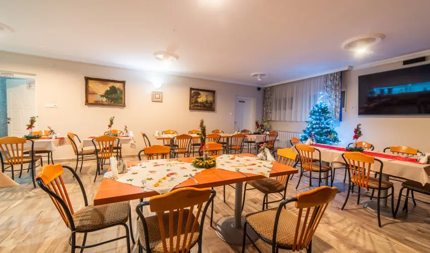 Mrvny Panzi Hajdszoboszl - Pnksd (min. 3 j)