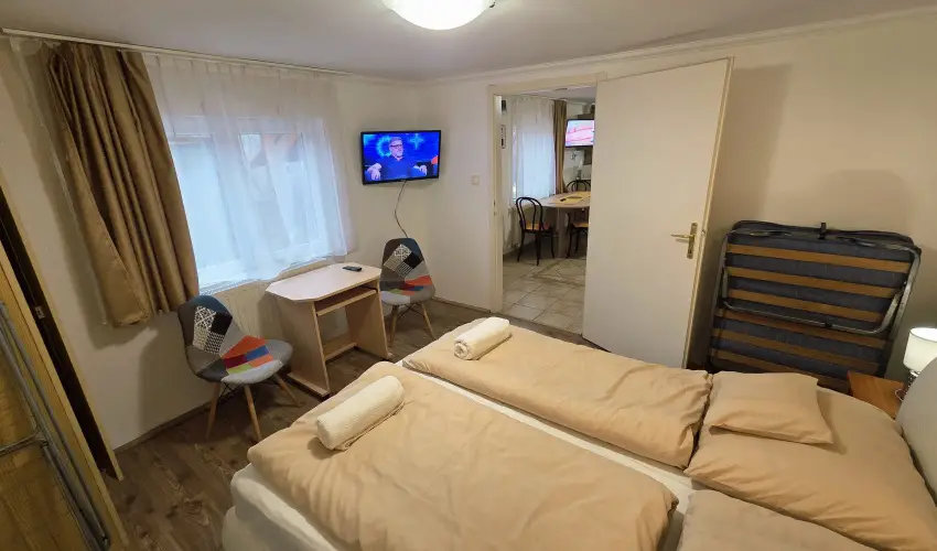 Mary Apartman Hajd�szoboszl� - P�nk�sd (min. 2 �j)