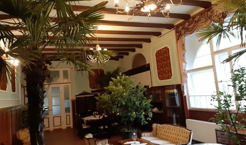 Meller Kastly Villa Csurg - Pnksd (min. 2 j)