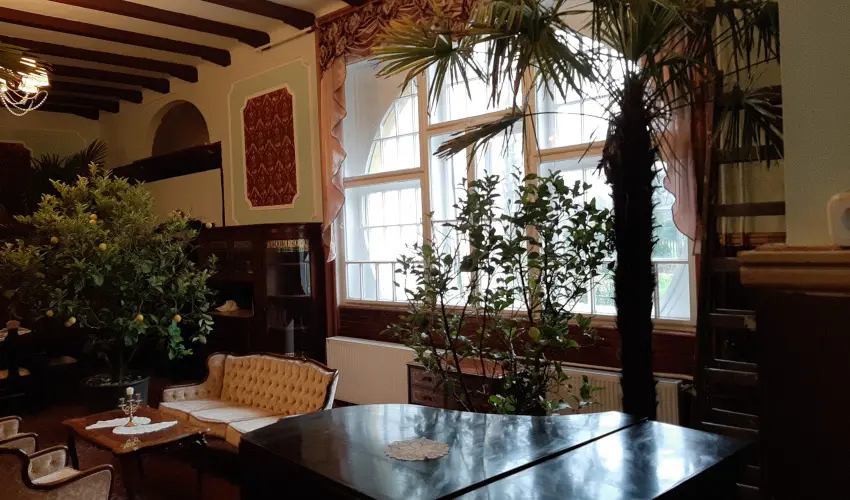 Meller Kastly Villa Csurg - Pnksd (min. 2 j)