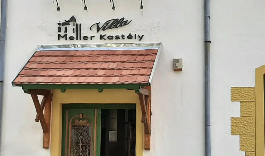 Meller Kastly Villa Csurg - Pnksd (min. 2 j)