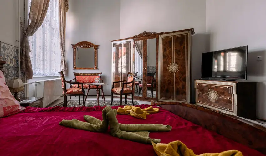 Meller Kastly Villa Csurg - Pnksd (min. 2 j)