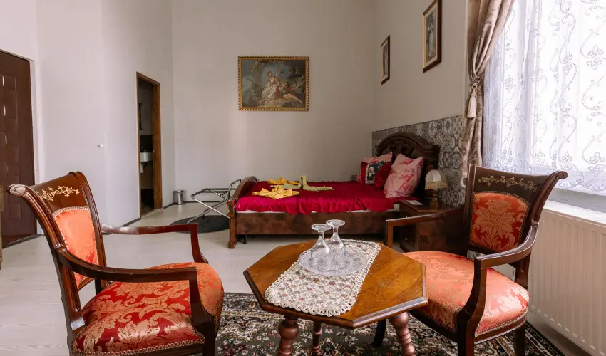 Meller Kastly Villa Csurg - Pnksd (min. 2 j)