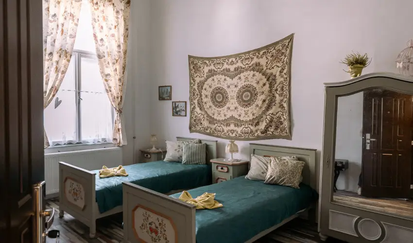 Meller Kastly Villa Csurg - Pnksd (min. 2 j)