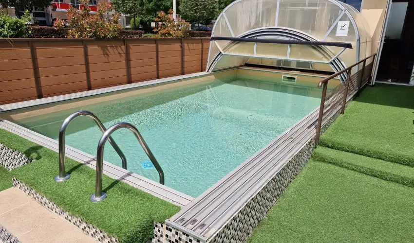 Napsug�r Apartmanh�z Si�fok - P�nk�sd (min. 2 �j)