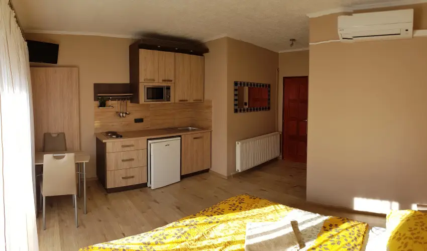 Napsug�r Apartmanh�z Si�fok - P�nk�sd (min. 2 �j)