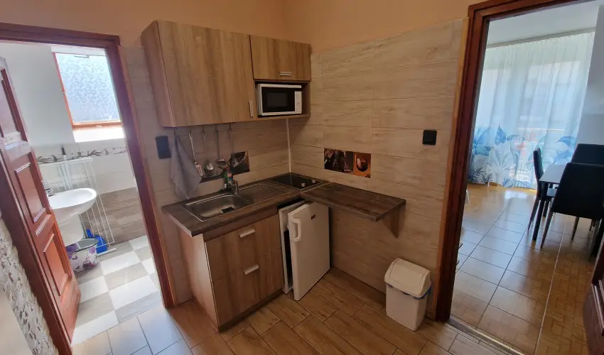 Napsug�r Apartmanh�z Si�fok - P�nk�sd (min. 2 �j)