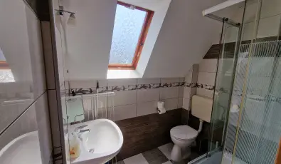 Napsug�r Apartmanh�z Si�fok