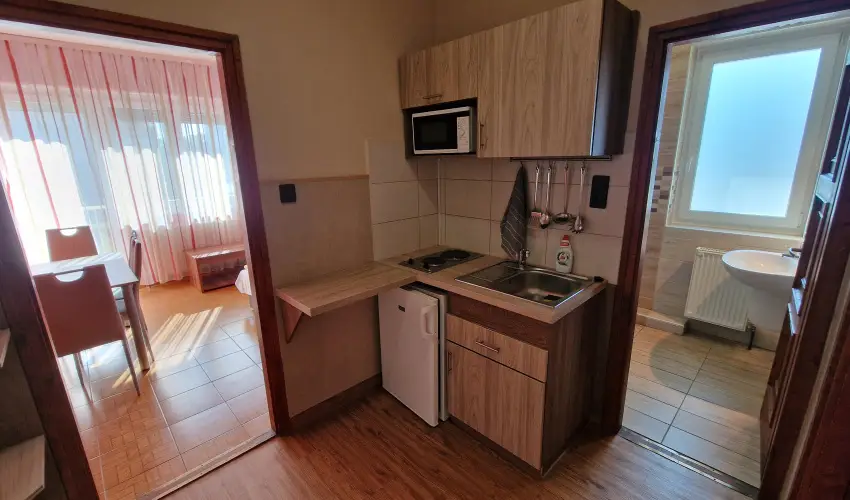 Napsug�r Apartmanh�z Si�fok - P�nk�sd (min. 2 �j)