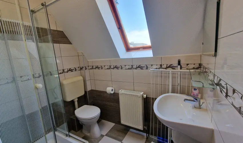 Napsug�r Apartmanh�z Si�fok - P�nk�sd (min. 2 �j)