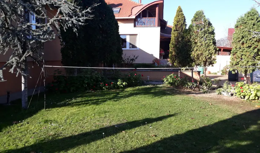 Napsugr Kenzy Lux Apartman Vendghzak Hajdszoboszl - Pnksd (min. 2 j)