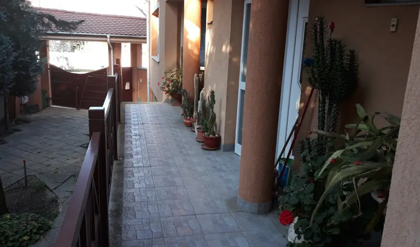 Napsugr Kenzy Lux Apartman Vendghzak Hajdszoboszl - Pnksd (min. 2 j)