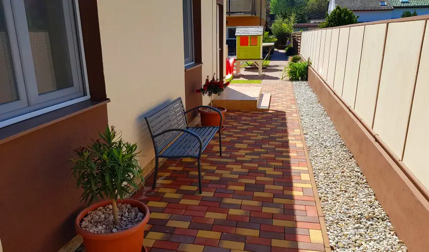 Napsug�r Villa A Si�fok - P�nk�sd (min. 2 �j)