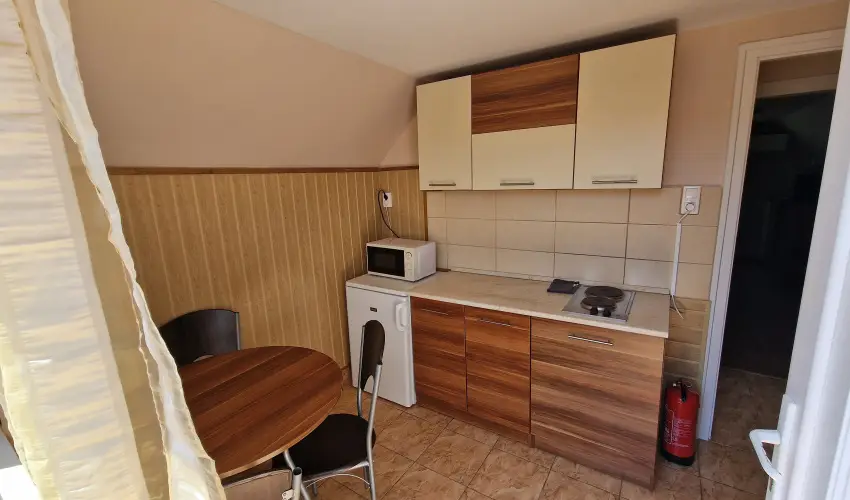 Napsug�r Villa A Si�fok - P�nk�sd (min. 2 �j)