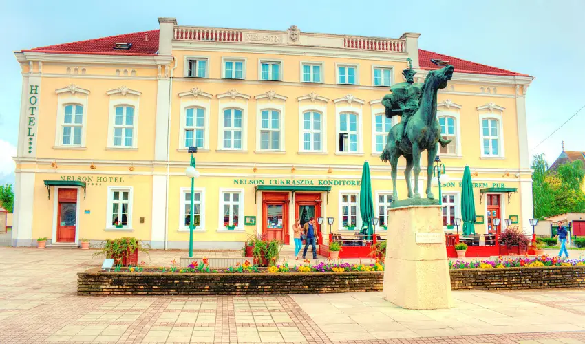 Nelson Hotel Hajd�szoboszl� - P�nk�sd