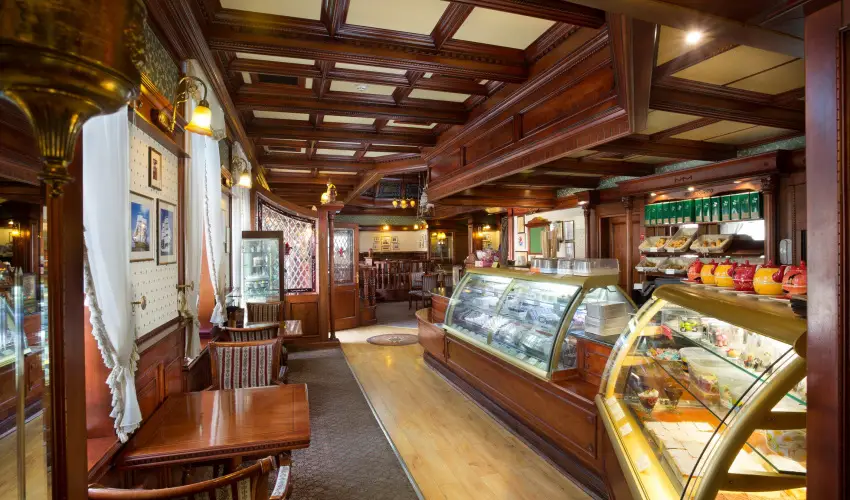 Nelson Hotel Hajd�szoboszl� - P�nk�sd