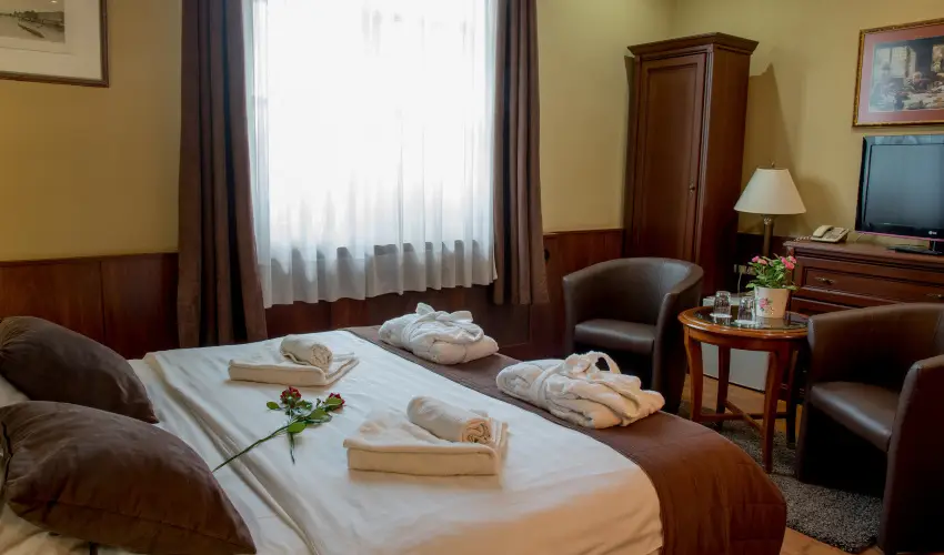 Nyerges Hotel Terml Monor - Pnksd 