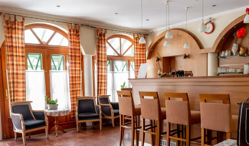 Nyerges Hotel Terml Monor - Pnksd 