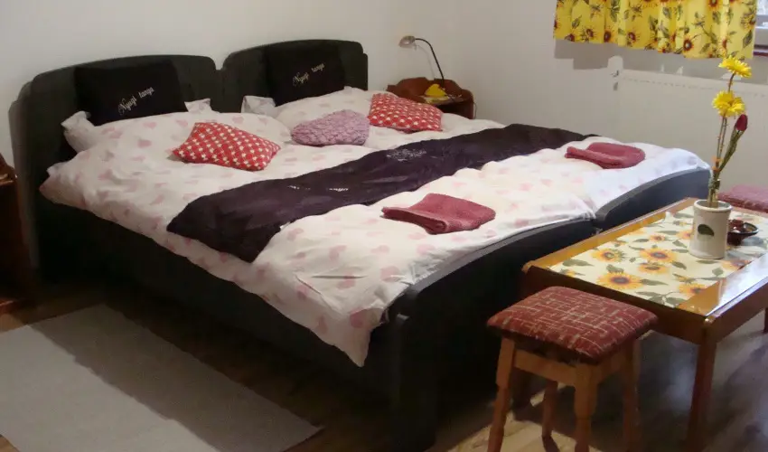 Nyugi Tanya Magyarts - Pnksd (min. 3 j)