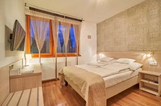 O�zis Apartmanok M�rahalom - P�nk�sd