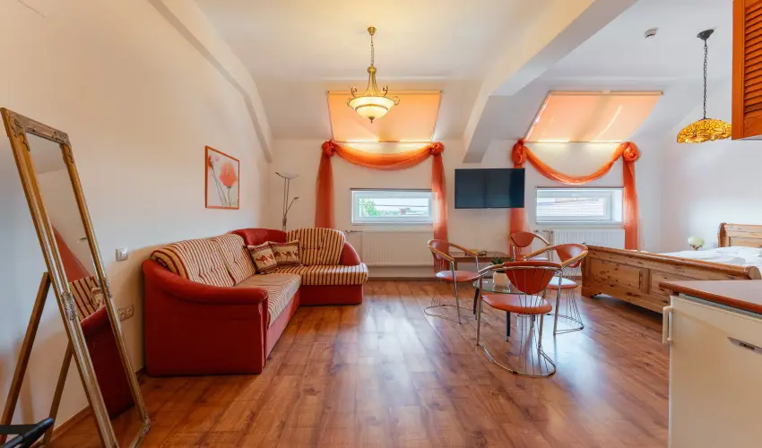 Ozis Hotel  Nagykanizsa - Pnksd (min. 2 j)