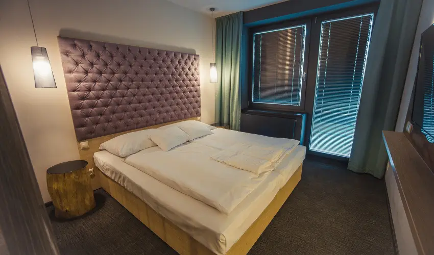 Onyx Luxury Srvr Srvr - Pnksd