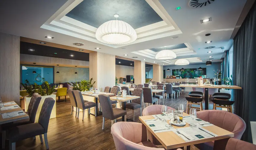 Onyx Luxury Srvr Srvr - Pnksd