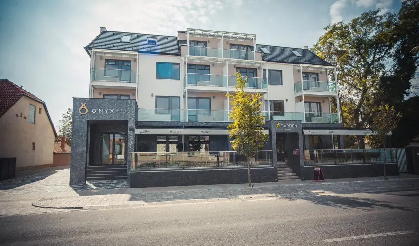 Onyx Luxury Srvr Srvr - Pnksd